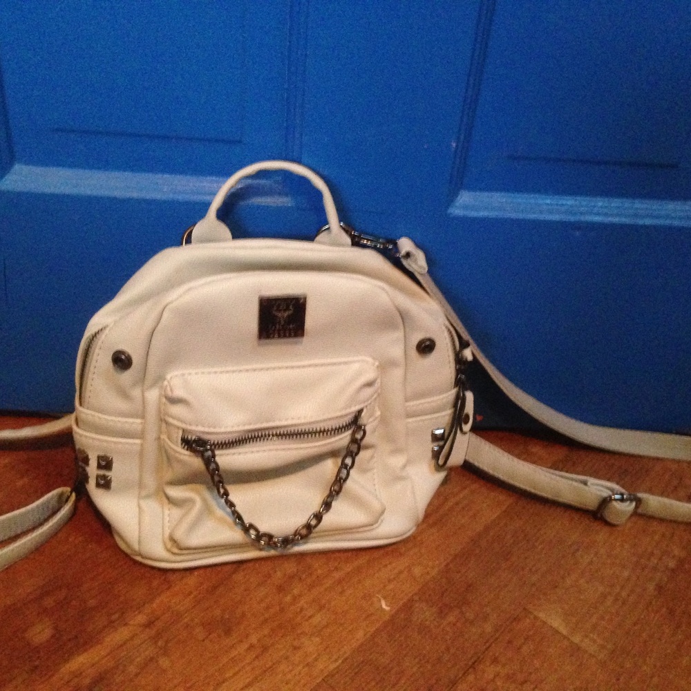 YBY white mini backpack💖